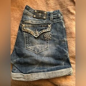 Sold on another platform!